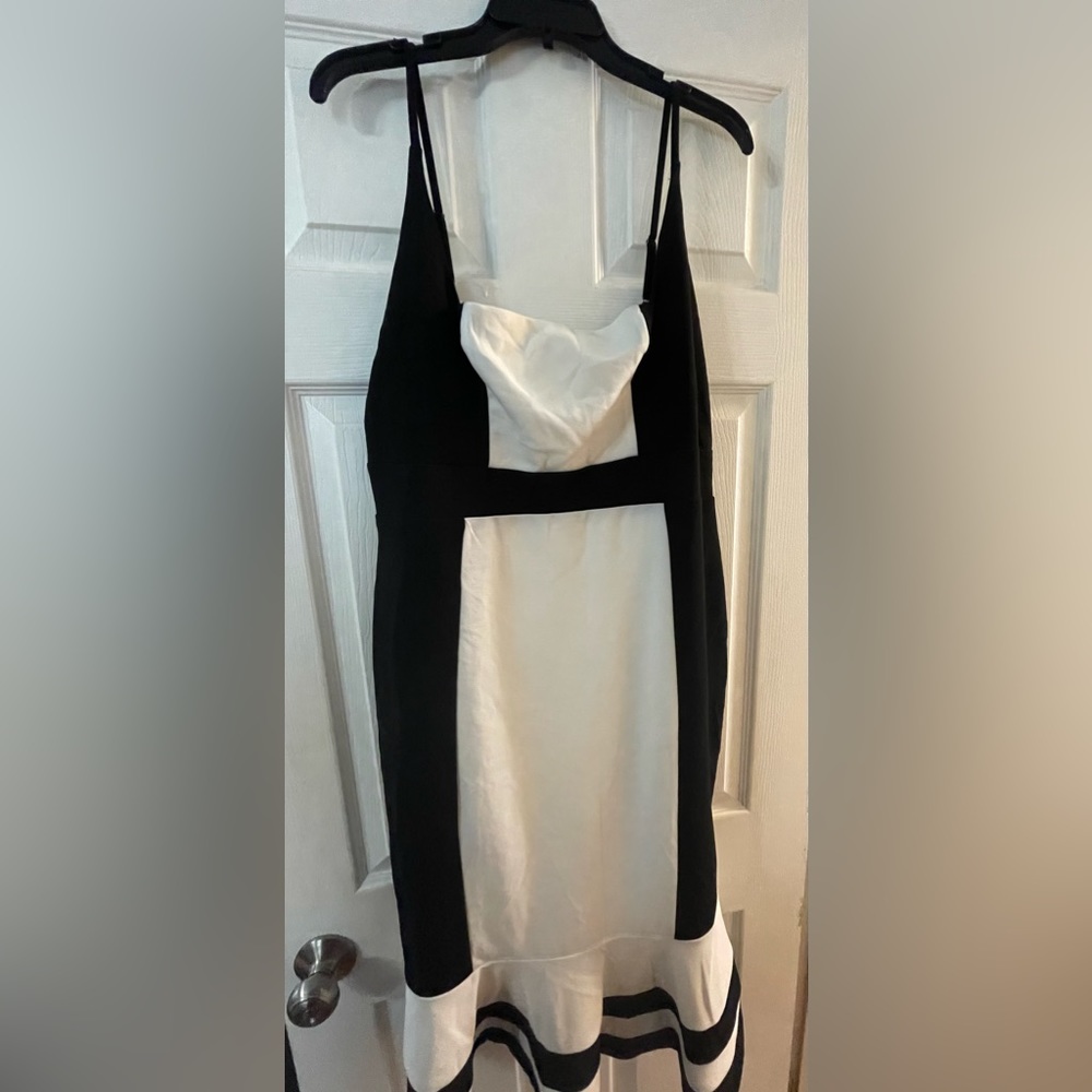 Flounce dress